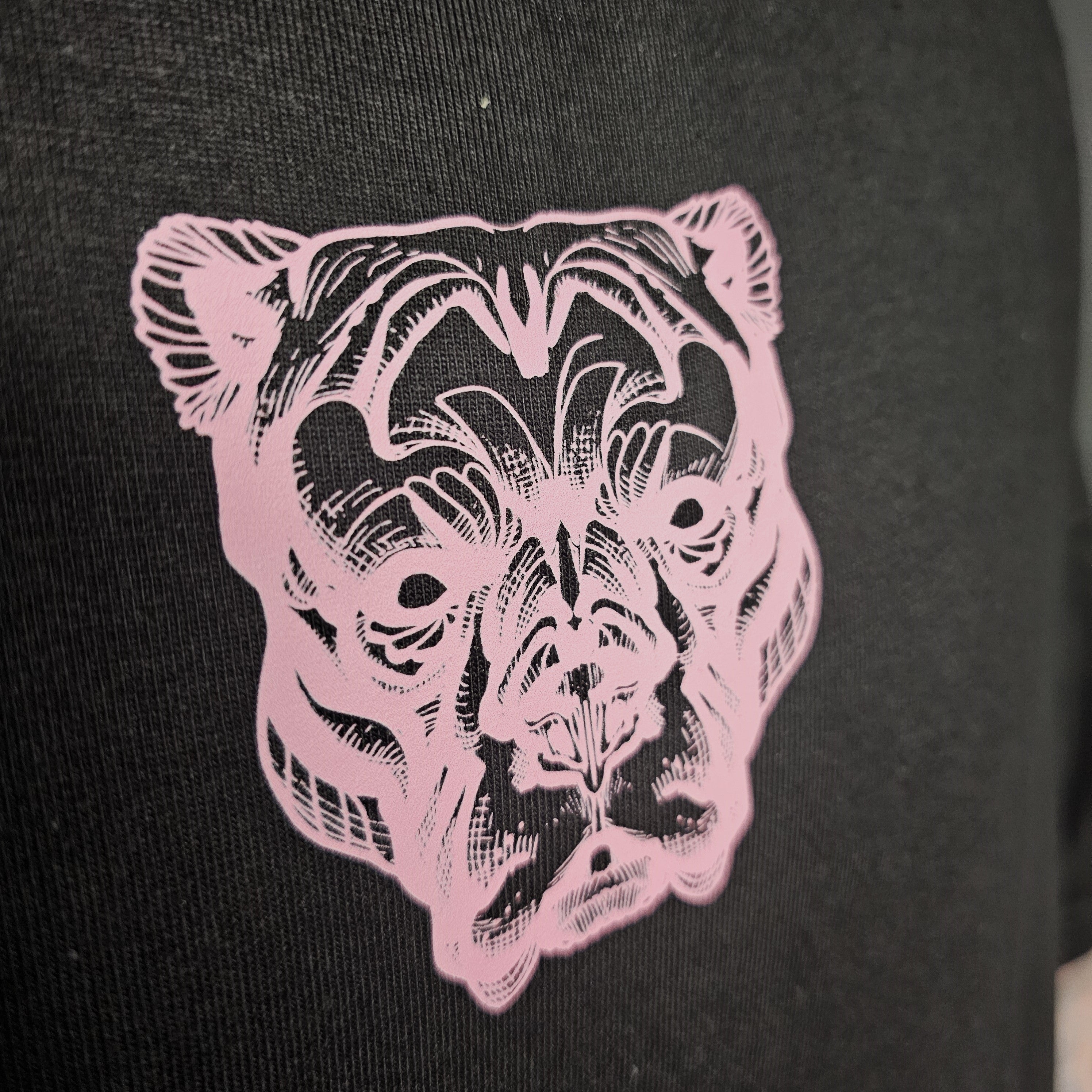 ALPHA NEON® DARKSIDE TRAINING CLUB